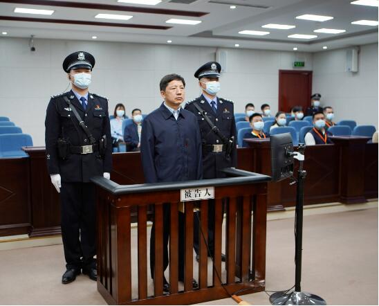 重庆市公安局原局长邓恢林，获刑15年