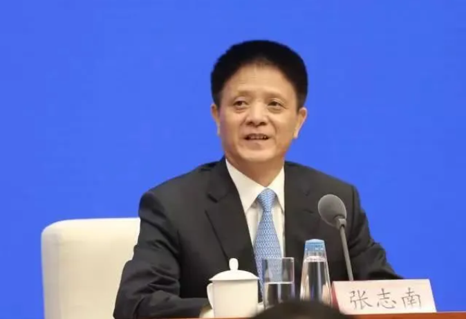 疫情期间组织聚会，哈尔滨政府原副秘书长被“双开”