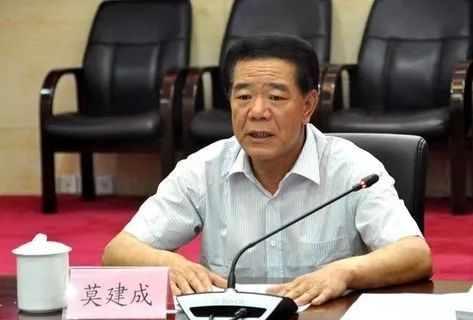 通辽这位落马高官 曾是“老虎”莫建成的下属